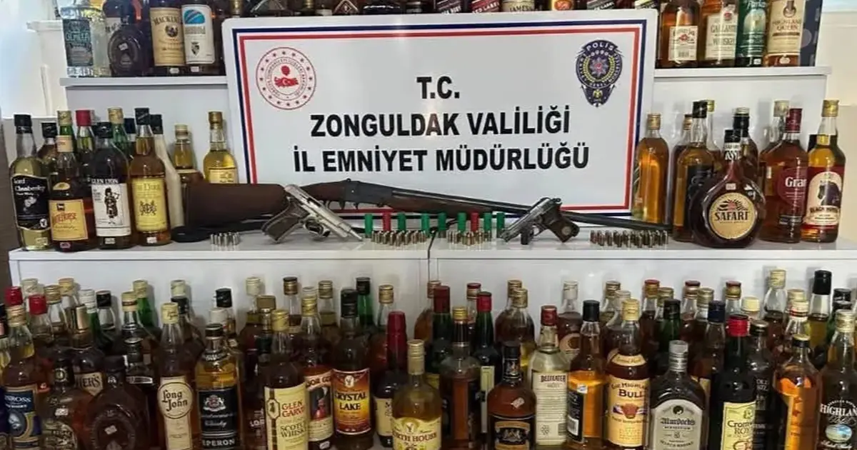 Kilimli’de Nefes Kesen Operasyon: 189 Şişe Kaçak İçki ve Ruhsatsız Silahlar Ele Geçirildi!