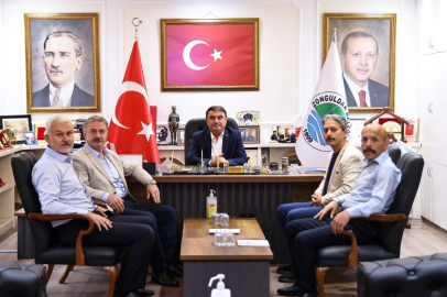 MHP’den Tahsin Erdem’e taziye ziyareti...