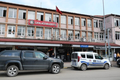 Çatalağzı belediye binasına saldırı ...