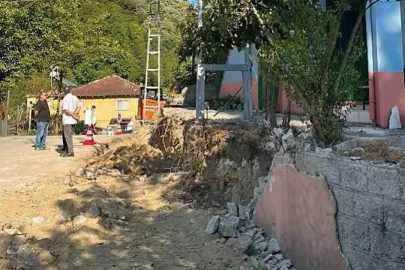 KÖY YOLLARINDA ÇALIŞMALAR SÜRÜYOR