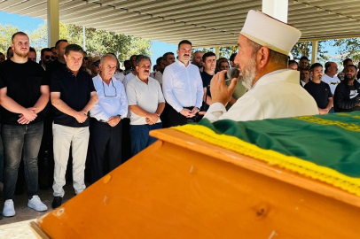 Osman Öztürk son yolculuğuna uğurlandı