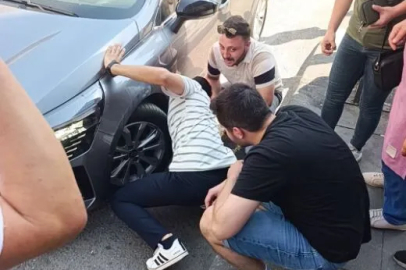 Zonguldak’ta otomobilin altında sıkışan kedi son anda kurtarıldı