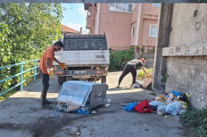 Çöp konteyneri istemiyorlar deviriyorlar!