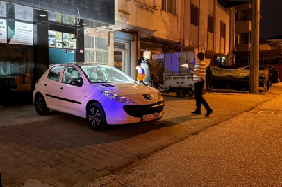 İki grup arasında yaşanan restleşme silahlı kavgaya dönüştü ...