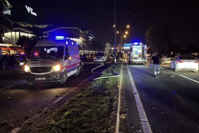 Alkollü sürücü elektrik direğine çarptı! Bir kişi yaralandı