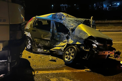 Kamyonla çarpışan otomobilin sürücüsü hayatını kaybetti!