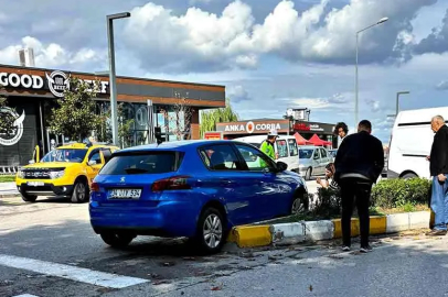 Sürücü yolu karıştırdı kaza yaptı!