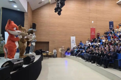 Akıllı tavşan Momo, Zonguldak'ta çocuklara orman sevgisini aşıladı!