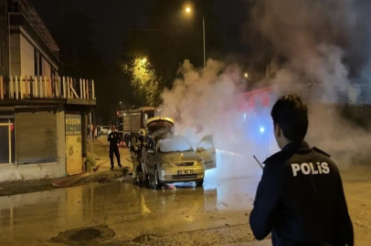 Otomobil alev alev yandı!