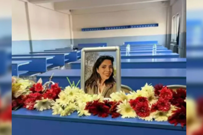 ARKADAŞLARI SIRASINI ÇİÇEKLERLE SÜSLEDİ