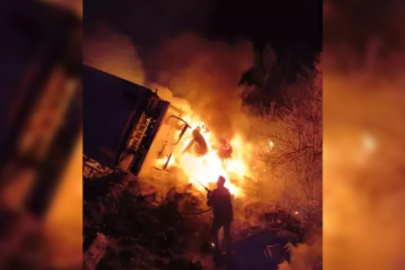 Alkol yüklü TIR, yanarak küle döndü!