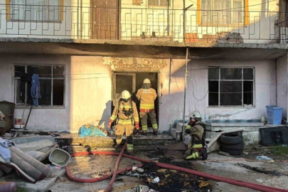 Yangında dumandan etkilenen 3’ü çocuk 5 kişi hastaneye kaldırıldı!