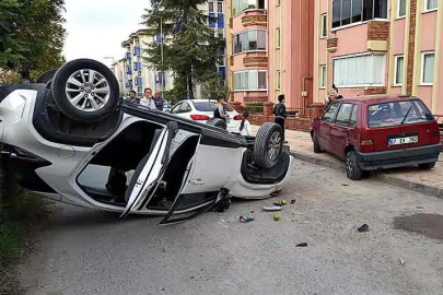 KAZA SONRASI ARAÇ TERS DÖNDÜ!