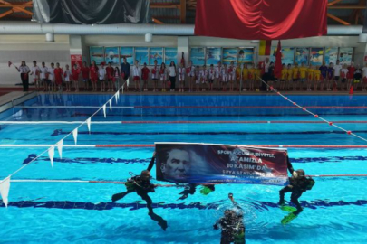 ATA'YI SU ALTINDA ANDILAR!