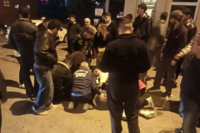 Motosiklet yola devrildi! Sürücü yaralandı