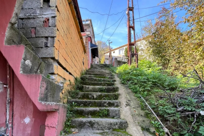 Zonguldak’ta tehlikeli merdiven alarmı! İki çocuk yaralandı!