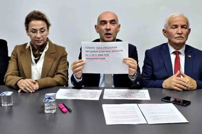 Devrim Dural:"Yaparsa AK Parti yapar"