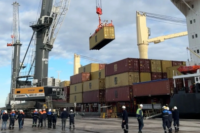 Eren’in yeni rıhtımında ilk gemi!