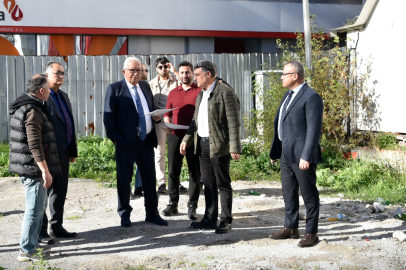 ESKİ BELEDİYE BİNASI ALANINA YENİ DÜZENLEME YAPILACAK