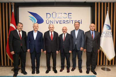 ONUR KONUKLARINDAN REKTÖRE ZİYARET!