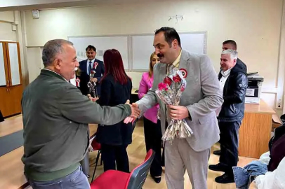 Altuğ Dökmeci öğretmenleri unutmadı