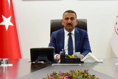 Vali Osman Hacıbektaşoğlu Öğretmen Günü'nü kutladı