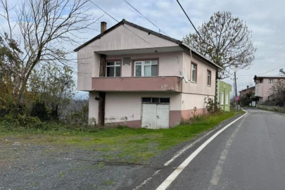 Büyük Tekke Köyü’nde heyelan: "Oturulmaz" raporu verildi!