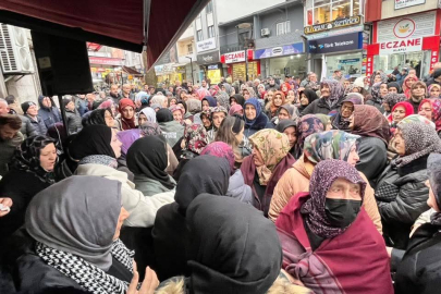 Umre yolcuları dualarla uğurlandı!