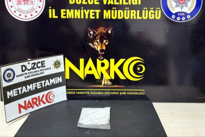 Düzce’de uyuşturucu satıcısı 3 kişi tutuklandı