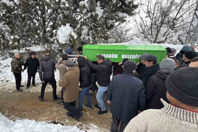 Donarak ölen yaşlı kadın toprağa verildi!
