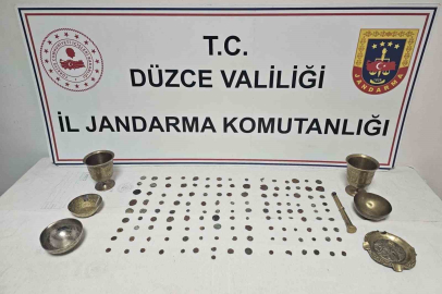 Tarihi eserleri 120 bin dolara satacaktı!