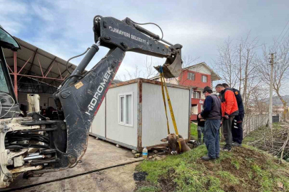 Kuyuya düşen ineği itfaiye kurtardı!