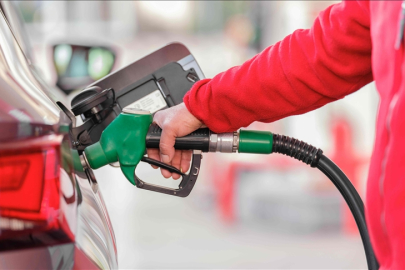 Akaryakıt bir iniyor iki çıkıyor!