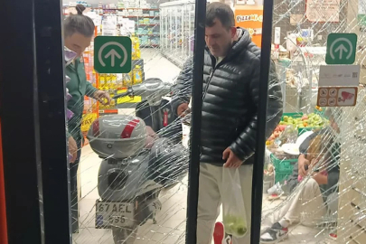 Motosiklet markete daldı!