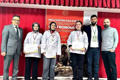 Uluslararası yarışmada üç Okul, üç Madalya!