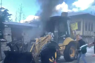 İş makinesi alev aldı!