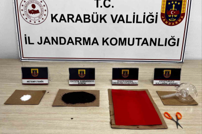 Jandarmadan 3 ayrı operasyonda şok baskın!