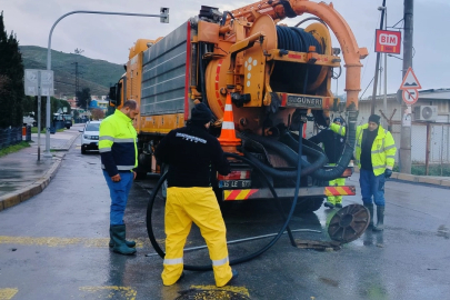 İzmir’de yağış alarmı sürüyor