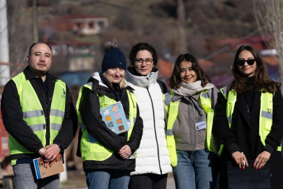 İzmir'de 'Toprağın Genç Aklı' projesi Kiraz’dan başladı