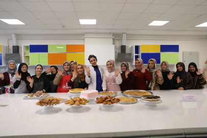 Kocasinan Akademi kadınlara meslek kazandıran altın bilezik oldu