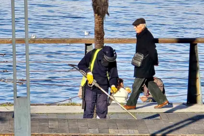 Temizlik ekipleri sahaya indi!