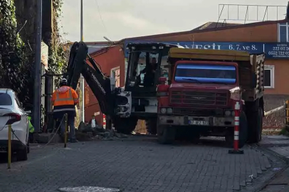 Kent merkezinde beton trafo köşkü kurulumuna başlandı
