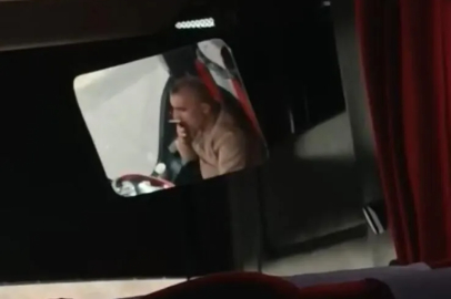 Hem sigara içti hem yolcuyu tehdit etti!