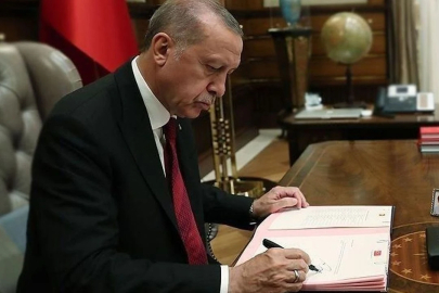 Cumhurbaşkanı Erdoğan imzaladı: Başdanışmanlık, büyükelçilikler ve müftülüklerde görev değişimi!