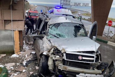 Korkunç kaza: Araç kullanılamaz hale geldi!