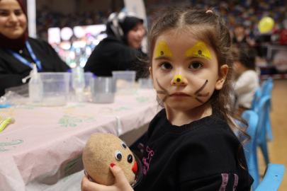 "Okula Bi’ Mola", İzmit'te salona sığmadı