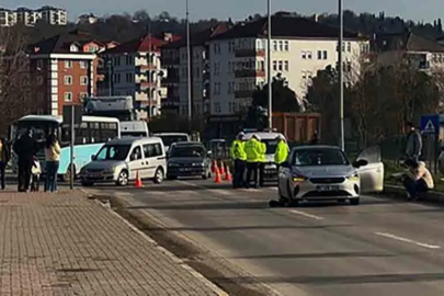 Otomobilin çarptığı kadın ağır yaralandı!
