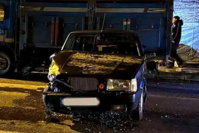 Kontrolden çıkarak park halindeki araca çarptı: 3 yaralı