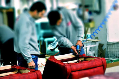 Üniversitelerde staj süresi 1 döneme çıkarılıyor