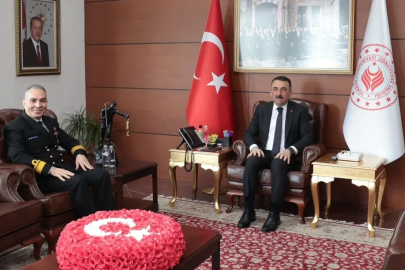 Karadeniz Bölge Komutanı Tuğamiral Korkut, Vali Hacıbektaşoğlu’nu ziyaret etti